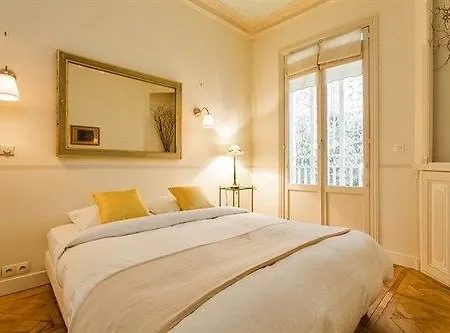 Apartman Designer - Eiffel Tower *